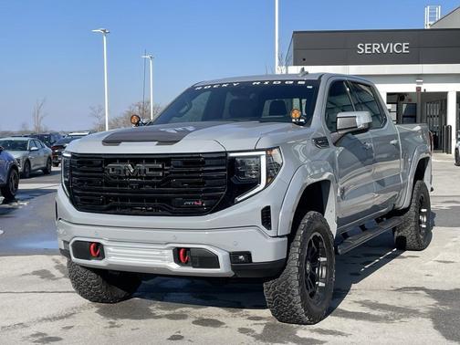2025 GMC Sierra 1500 AT4