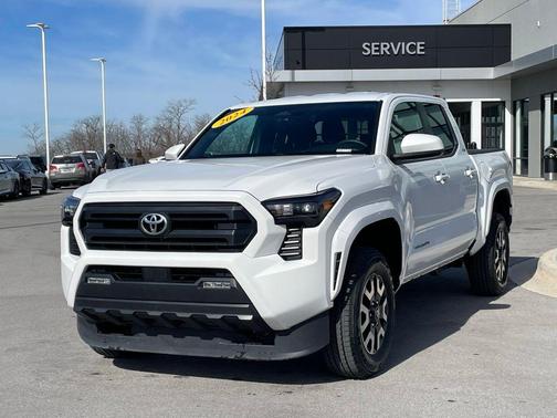 2024 Toyota Tacoma SR5