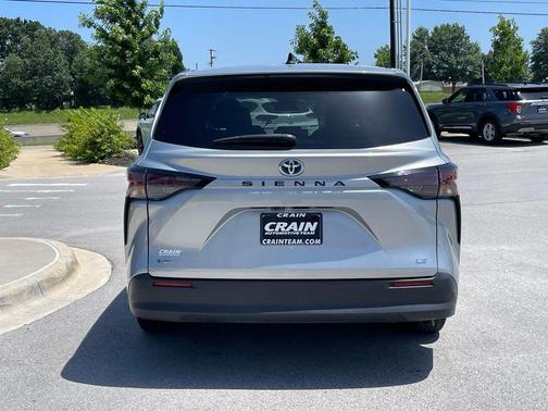 Celestial Silver Metallic 2025 Toyota Sienna LE