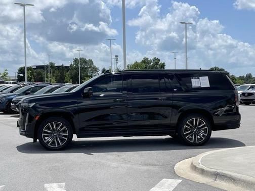 2023 Cadillac Escalade ESV Sport Platinum