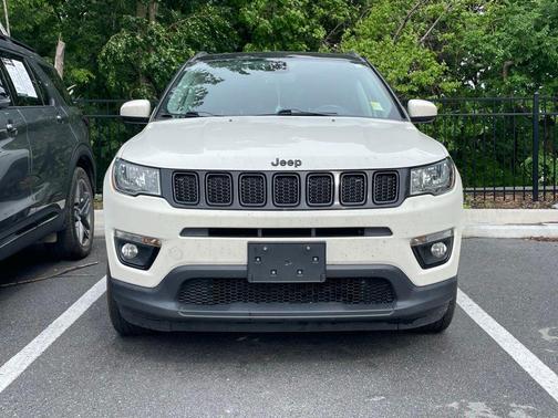 White Clearcoat 2018 Jeep Compass Latitude