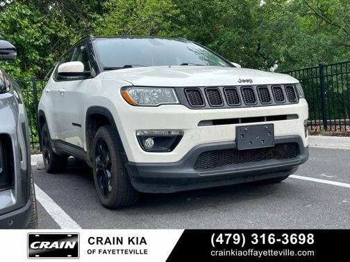 White Clearcoat 2018 Jeep Compass Latitude