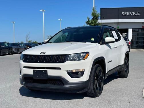 White Clearcoat 2018 Jeep Compass Latitude