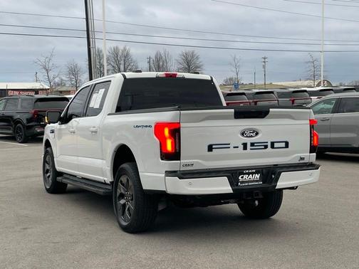2025 Ford F-150 Lightning Pro