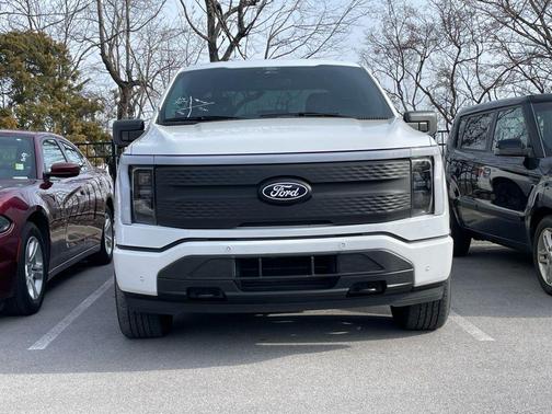 2025 Ford F-150 Lightning Pro