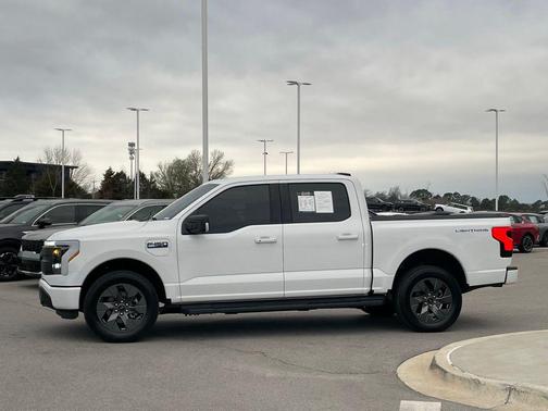 2025 Ford F-150 Lightning Pro