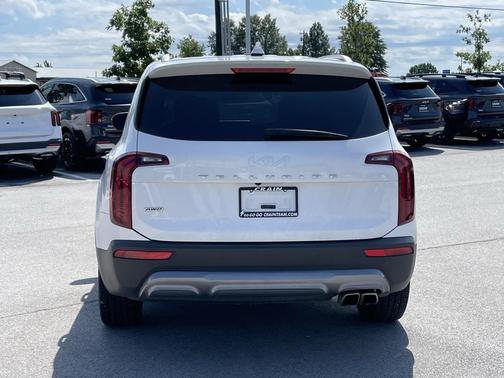 2022 Kia Telluride S
