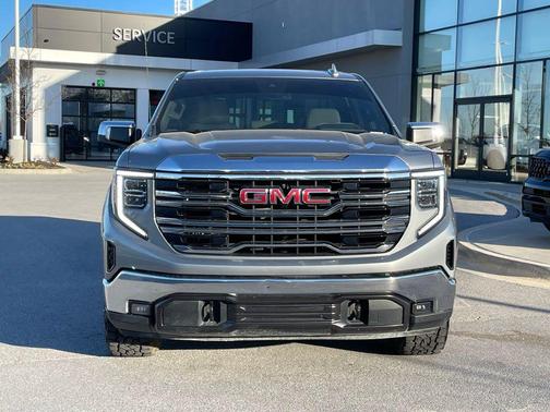 Sterling Metallic 2023 GMC Sierra 1500 SLT