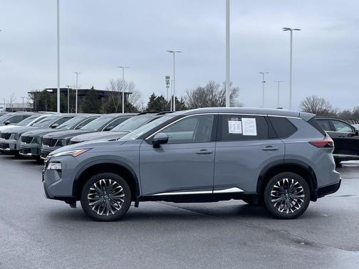 2024 Nissan Rogue Platinum