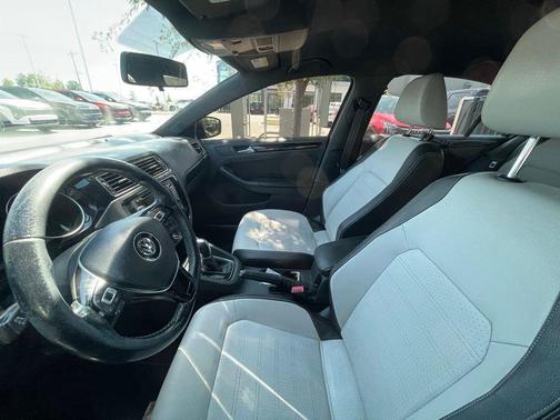 Platinum Gray Metallic 2015 Volkswagen Jetta 1.8T Sport