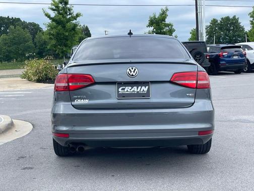 Platinum Gray Metallic 2015 Volkswagen Jetta 1.8T Sport