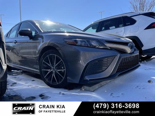 2024 Toyota Camry LE