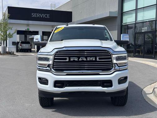 Bright White Clearcoat 2024 RAM 2500 Laramie Crew Cab 4x4 6'4' Box