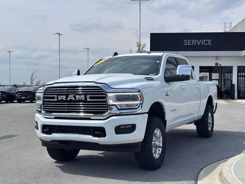 Bright White Clearcoat 2024 RAM 2500 Laramie Crew Cab 4x4 6'4' Box