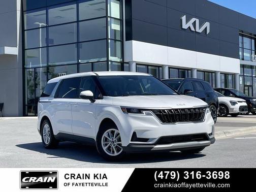 2024 Kia Carnival LX