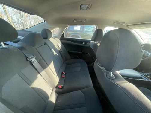 Gravity Gray 2021 Kia K5 LXS