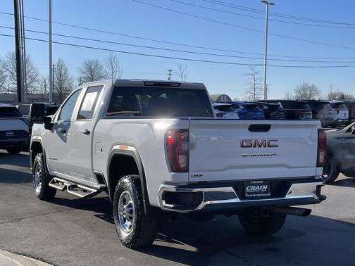 2023 GMC Sierra 2500 Pro