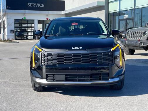 Black 2026 Kia Sportage Hybrid LX