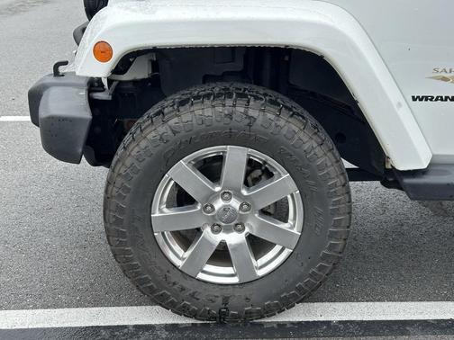 2013 Jeep Wrangler Sahara