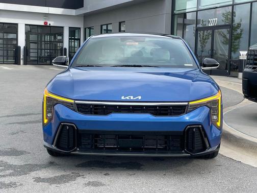 Wave Blue 2026 Kia K4 GT-Line
