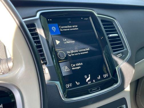 Onyx Black Metallic 2020 Volvo XC90 T5 Momentum