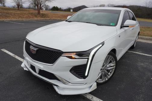 2023 Cadillac CT4 Premium Luxury