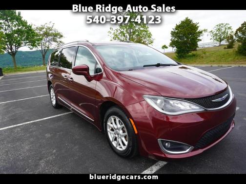 2020 Chrysler Pacifica Touring-L