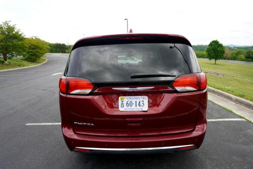 2020 Chrysler Pacifica Touring-L