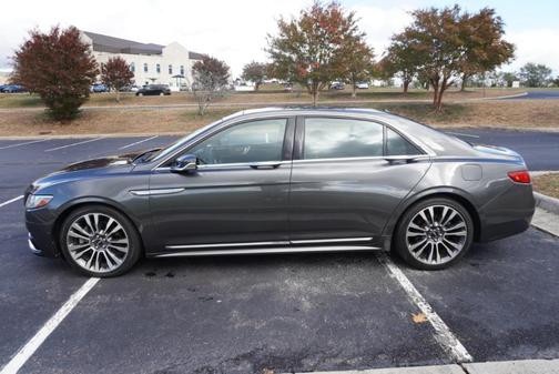 2017 Lincoln Continental Select