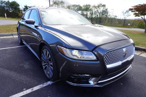 2017 Lincoln Continental Select