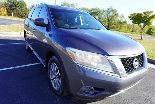 2013 Nissan Pathfinder SV
