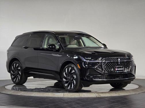 2025 Lincoln Nautilus Reserve