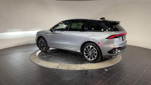 2024 Lincoln Nautilus Reserve