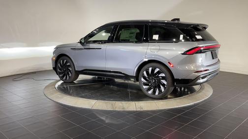 2024 Lincoln Nautilus Reserve