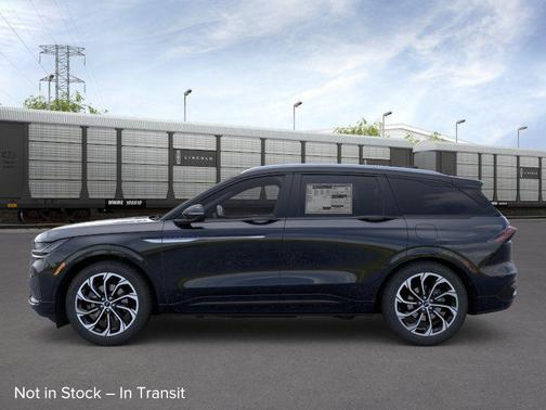 INFINITE BLACK MET CC 2026 Lincoln Nautilus Reserve