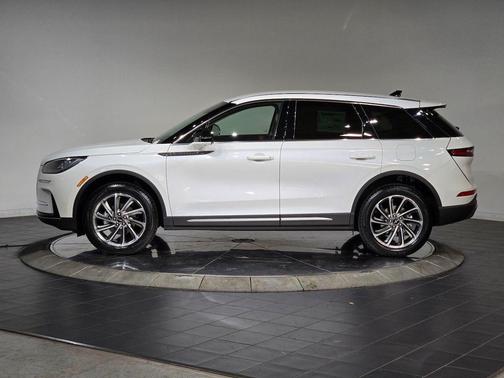2025 Lincoln Corsair Premiere