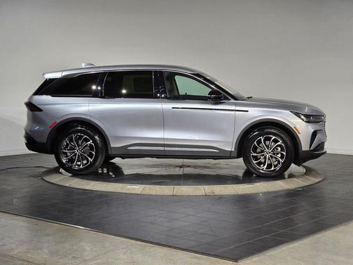 2025 Lincoln Nautilus Premiere