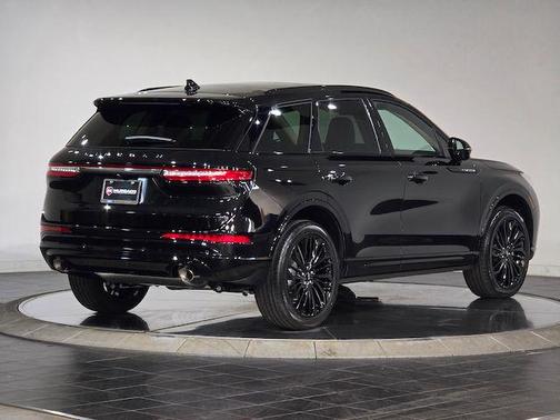 2025 Lincoln Corsair Premiere