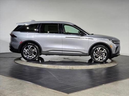 2025 Lincoln Nautilus Premiere