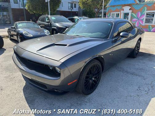 Granite Pearlcoat 2018 Dodge Challenger SXT