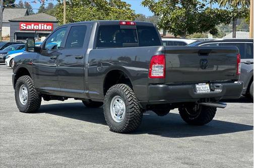 2024 RAM 2500 Tradesman Crew Cab 4x4 6'4' Box