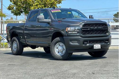 2024 RAM 2500 Tradesman Crew Cab 4x4 6'4' Box