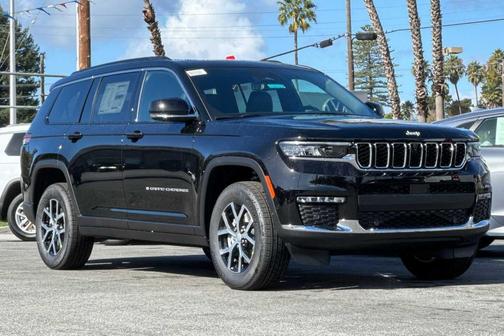Diamond Black Crystal Pearlcoat 2025 Jeep Grand Cherokee L Limited