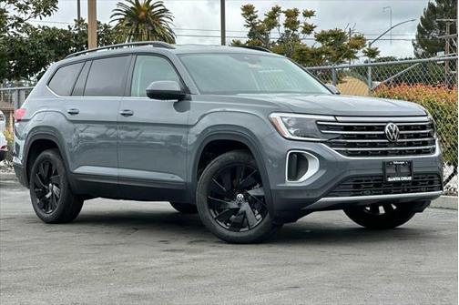 2025 Volkswagen Atlas 2.0T SE w/Technology 4MOTION