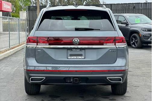 2025 Volkswagen Atlas 2.0T SE w/Technology 4MOTION
