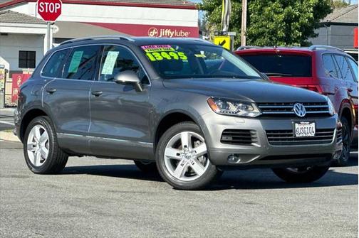 2012 Volkswagen Touareg VR6 Lux
