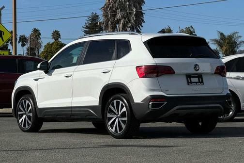 2024 Volkswagen Taos 1.5T SE