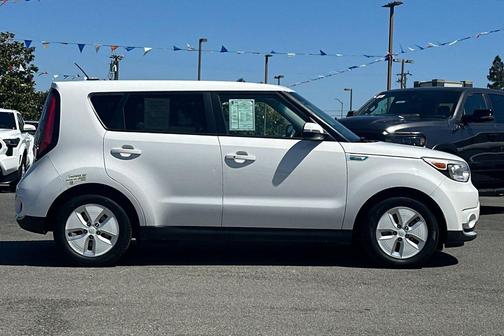 2015 Kia Soul EV Base