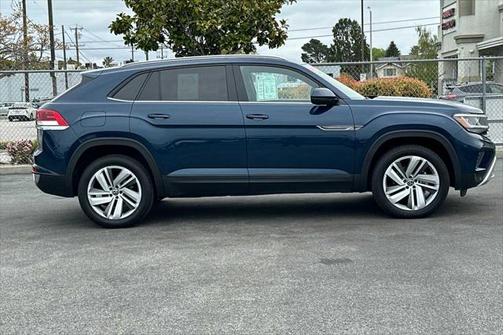 2022 Volkswagen Atlas Cross Sport 3.6L V6 SE w/Technology