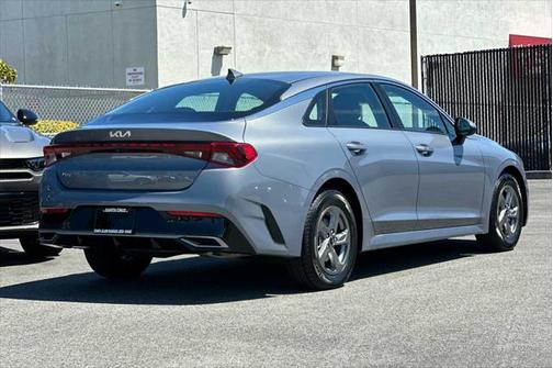 2022 Kia K5 LXS